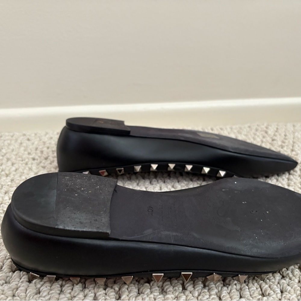 Authentic Valentino Black Flats with Gold Studs 40.5 - Picture 6 of 7